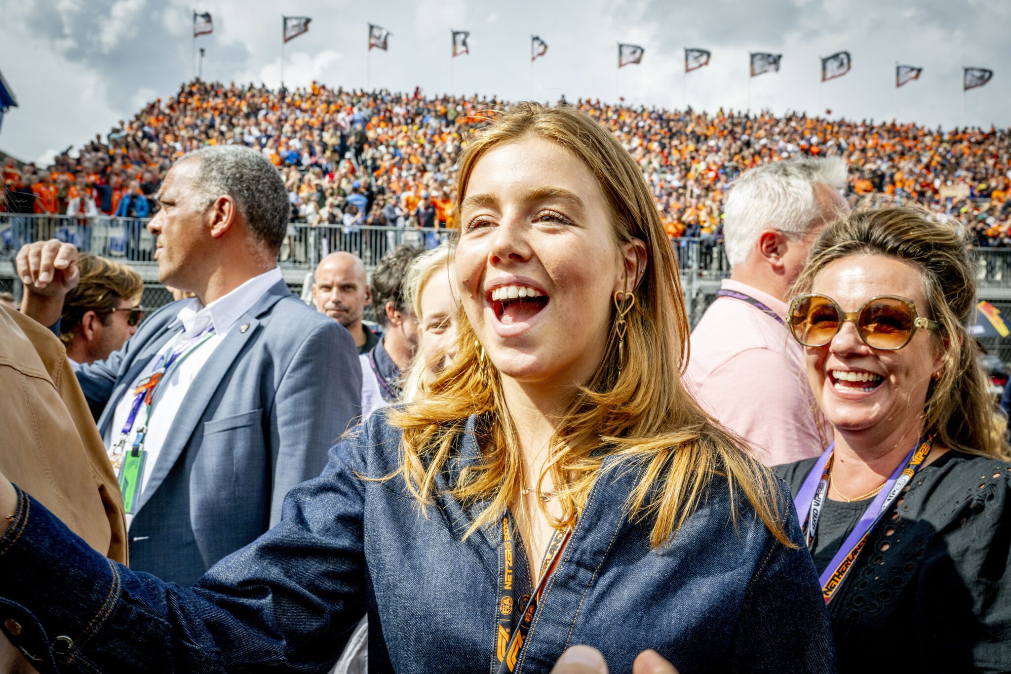 Deze betaalbare merken droegen de Nederlandse prinsessen naar de Formule 1